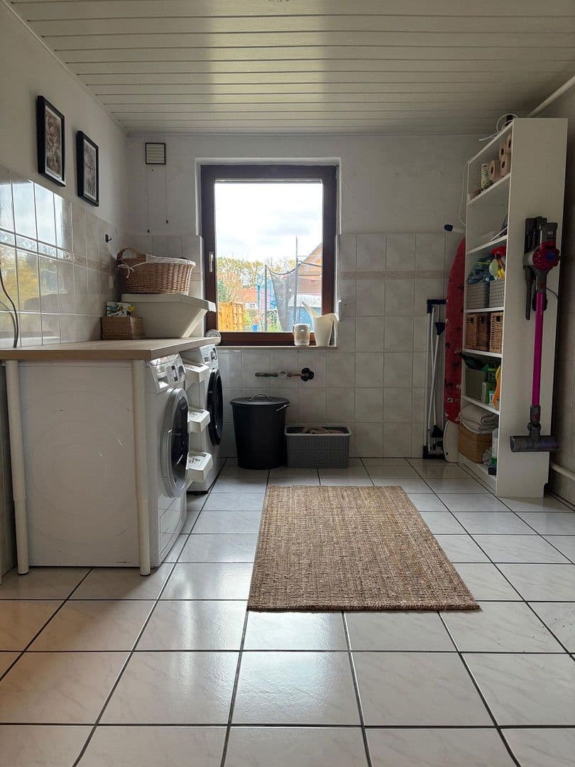 Predaj domu 152 m², pozemek 700 m², Burgwedel, Dolné Sasko Predaj domu 152 m², pozemek 700 m², Burgwedel, Dolné Sasko