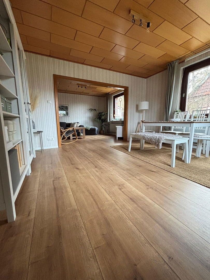 Predaj domu 152 m², pozemek 700 m², Burgwedel, Dolné Sasko Predaj domu 152 m², pozemek 700 m², Burgwedel, Dolné Sasko