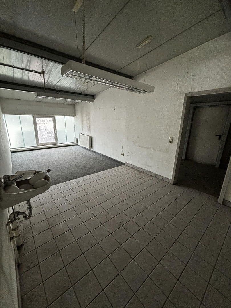 Predaj domu 1.050 m², pozemek 3.630 m², Michendorf, Brandenbursko Predaj domu 1.050 m², pozemek 3.630 m², Michendorf, Brandenbursko