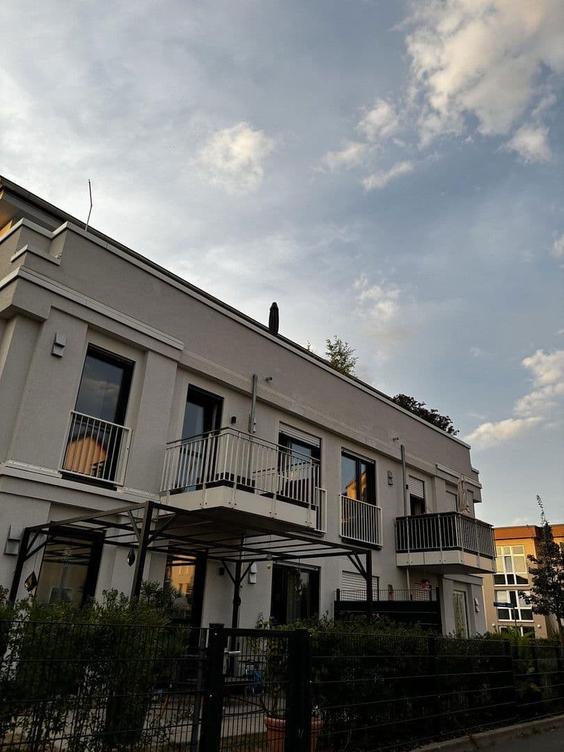 Predaj domu 1.050 m², pozemek 3.630 m², Michendorf, Brandenbursko Predaj domu 1.050 m², pozemek 3.630 m², Michendorf, Brandenbursko