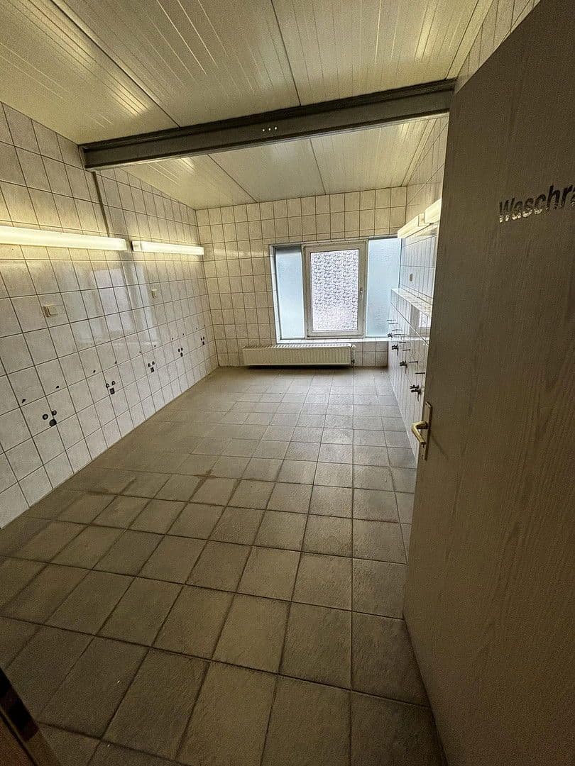 Predaj domu 1.050 m², pozemek 3.630 m², Michendorf, Brandenbursko Predaj domu 1.050 m², pozemek 3.630 m², Michendorf, Brandenbursko