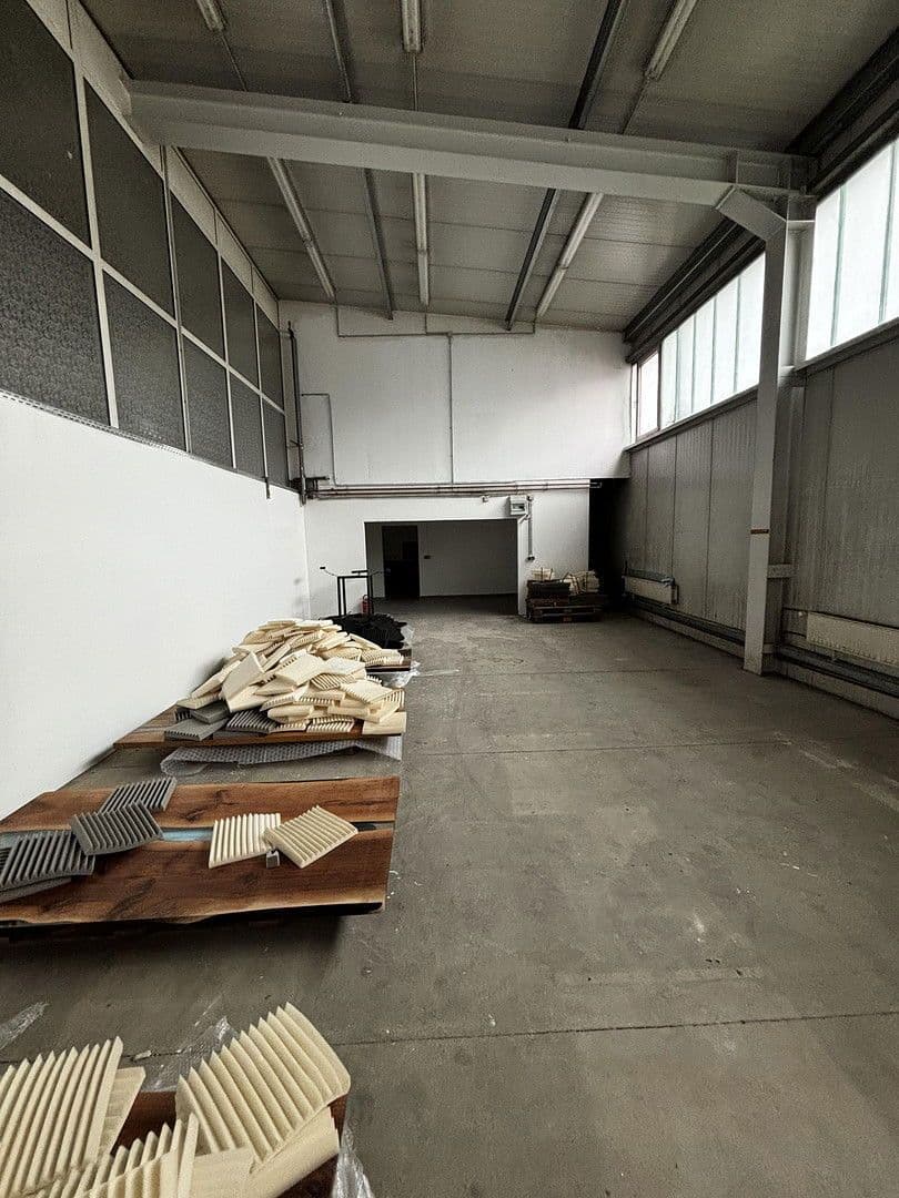 Predaj domu 1.050 m², pozemek 3.630 m², Michendorf, Brandenbursko Predaj domu 1.050 m², pozemek 3.630 m², Michendorf, Brandenbursko