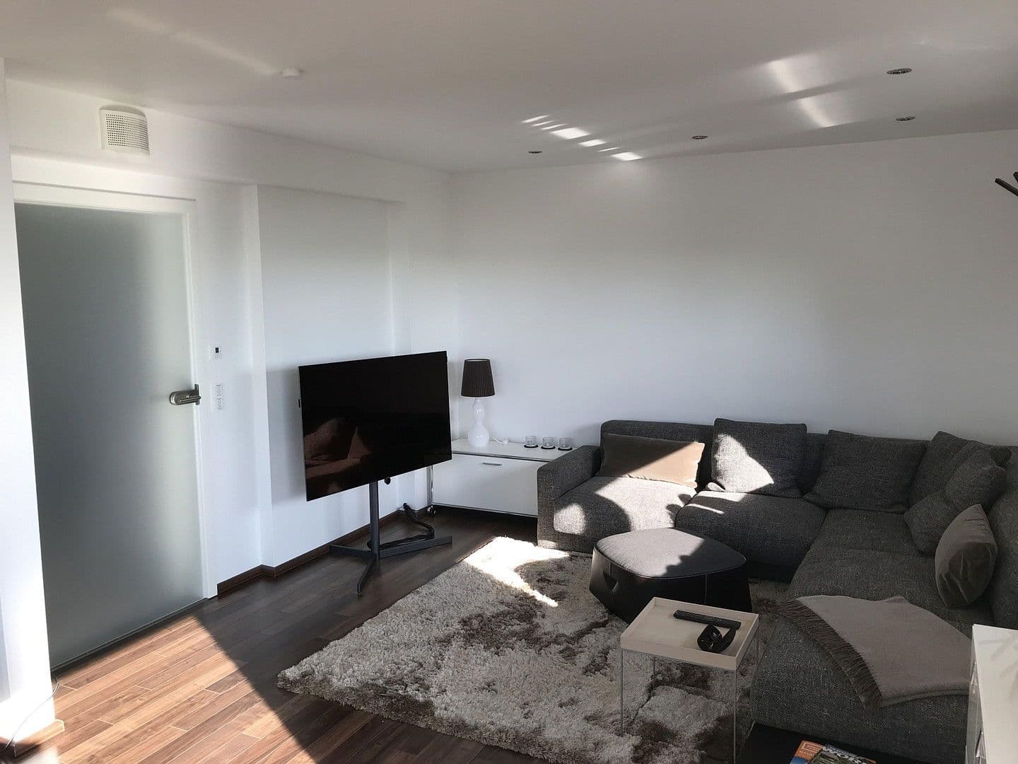 Prenájom domu 146 m², pozemek 327 m², Ursprungweg 36, Weil der Stadt, Bádensko-Wurttembersko Prenájom domu 146 m², pozemek 327 m², Ursprungweg 36, Weil der Stadt, Bádensko-Wurttembersko