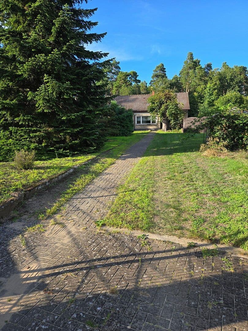 Predaj domu 95 m², pozemek 992 m², Mühlenbecker Land, Brandenbursko Predaj domu 95 m², pozemek 992 m², Mühlenbecker Land, Brandenbursko