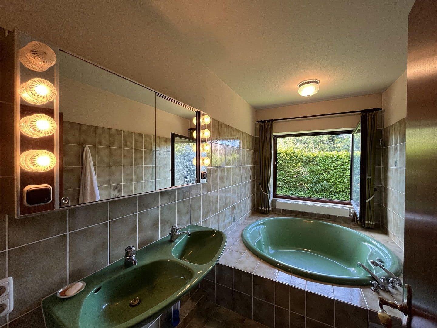 Prenájom domu 202 m², pozemek 947 m², Rellingen, Šlezvicko-Holštajnsko Prenájom domu 202 m², pozemek 947 m², Rellingen, Šlezvicko-Holštajnsko