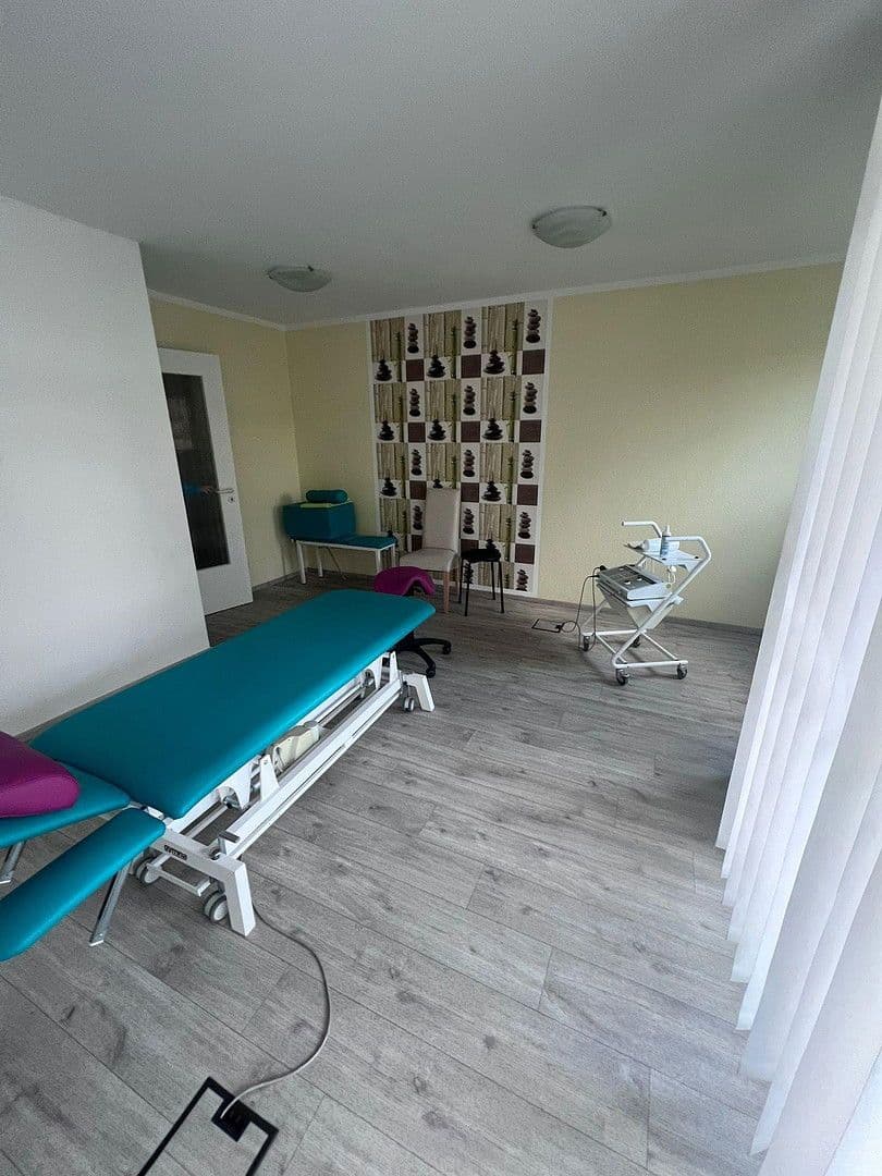 Prenájom kancelárie 65 m², Pfotenhauerstr. 52, Dresden, Sasko Prenájom kancelárie 65 m², Pfotenhauerstr. 52, Dresden, Sasko