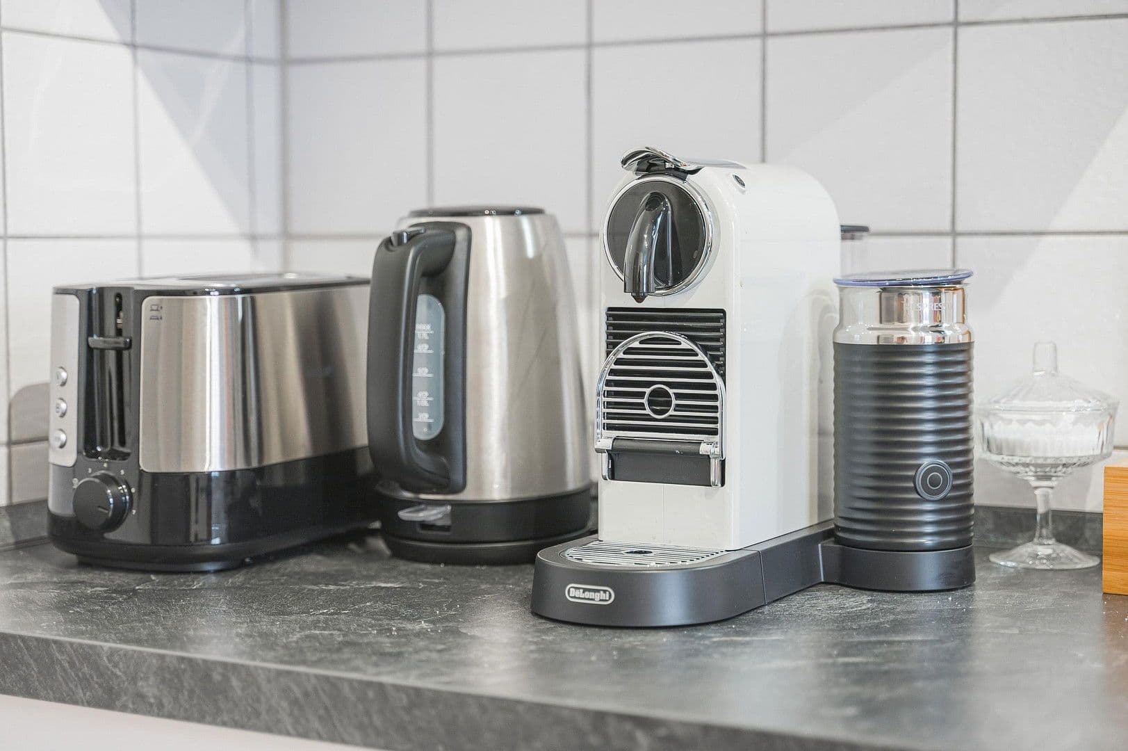 Prenájom bytu 2-izbový 92 m², Am Kronenhof 29, Esslingen am Neckar, Bádensko-Wurttembersko Prenájom bytu 2-izbový 92 m², Am Kronenhof 29, Esslingen am Neckar, Bádensko-Wurttembersko