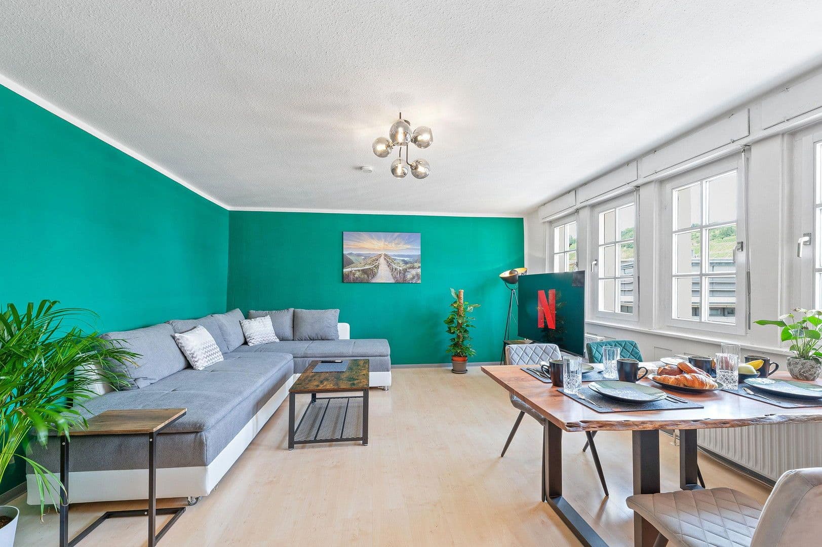 Prenájom bytu 2-izbový 92 m², Am Kronenhof 29, Esslingen am Neckar, Bádensko-Wurttembersko Prenájom bytu 2-izbový 92 m², Am Kronenhof 29, Esslingen am Neckar, Bádensko-Wurttembersko