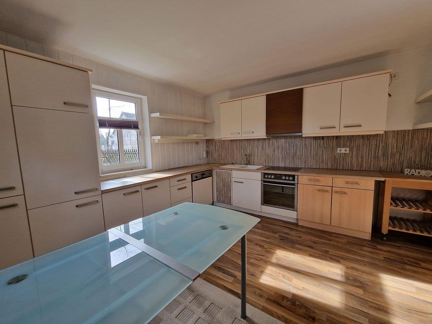 Prenájom bytu 3-izbový 116 m², Osteröderstraße 60a, Clausthal-Zellerfeld, Dolné Sasko Prenájom bytu 3-izbový 116 m², Osteröderstraße 60a, Clausthal-Zellerfeld, Dolné Sasko