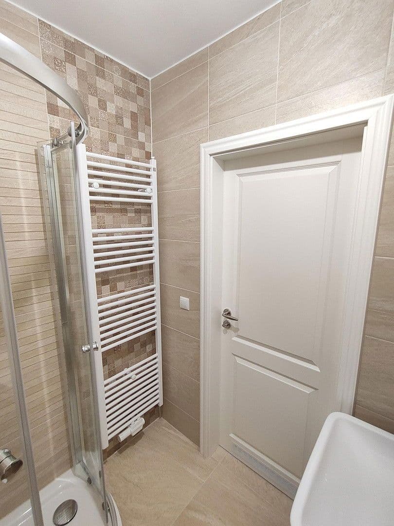 Prenájom bytu 2-izbový 47 m², Kiel, Šlezvicko-Holštajnsko Prenájom bytu 2-izbový 47 m², Kiel, Šlezvicko-Holštajnsko