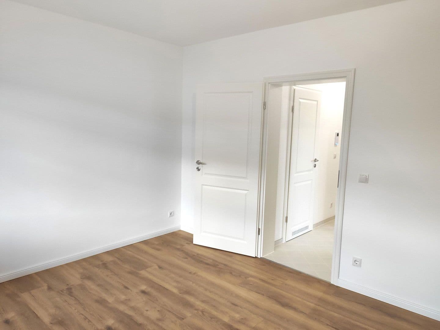 Prenájom bytu 2-izbový 47 m², Kiel, Šlezvicko-Holštajnsko Prenájom bytu 2-izbový 47 m², Kiel, Šlezvicko-Holštajnsko