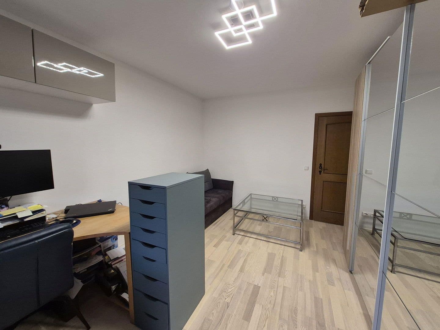 Prenájom bytu 3-izbový 96 m², Essen, Ruhr, Severné Porýnie - Westfálsko Prenájom bytu 3-izbový 96 m², Essen, Ruhr, Severné Porýnie - Westfálsko