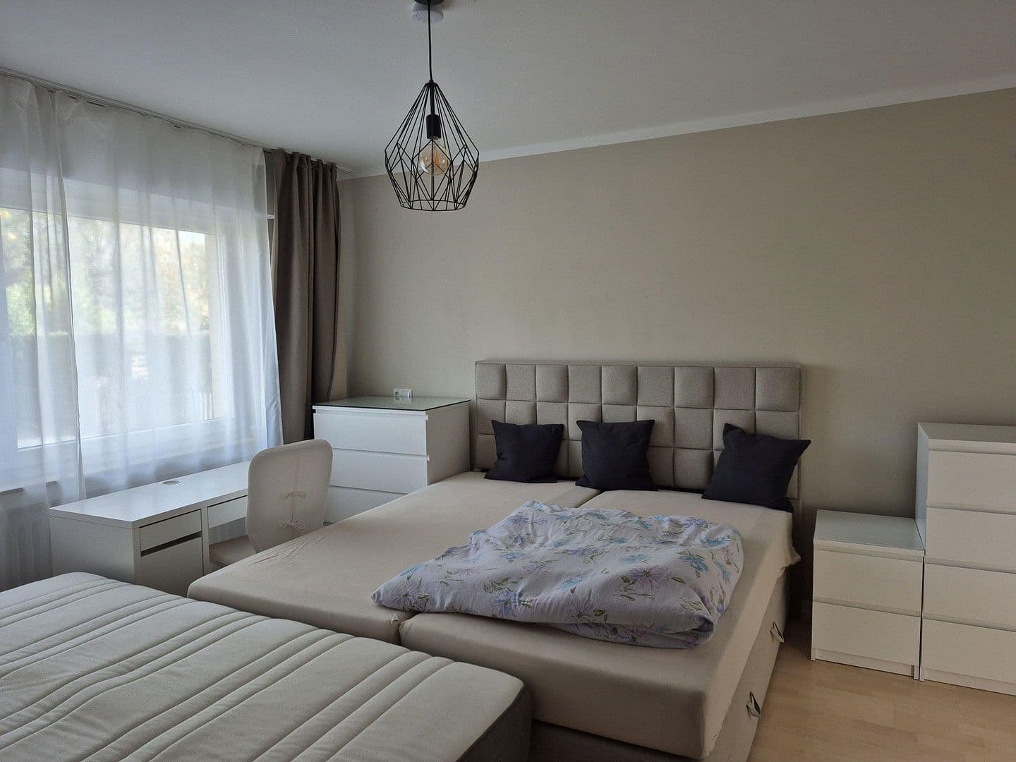 Prenájom bytu 3-izbový 96 m², Essen, Ruhr, Severné Porýnie - Westfálsko Prenájom bytu 3-izbový 96 m², Essen, Ruhr, Severné Porýnie - Westfálsko