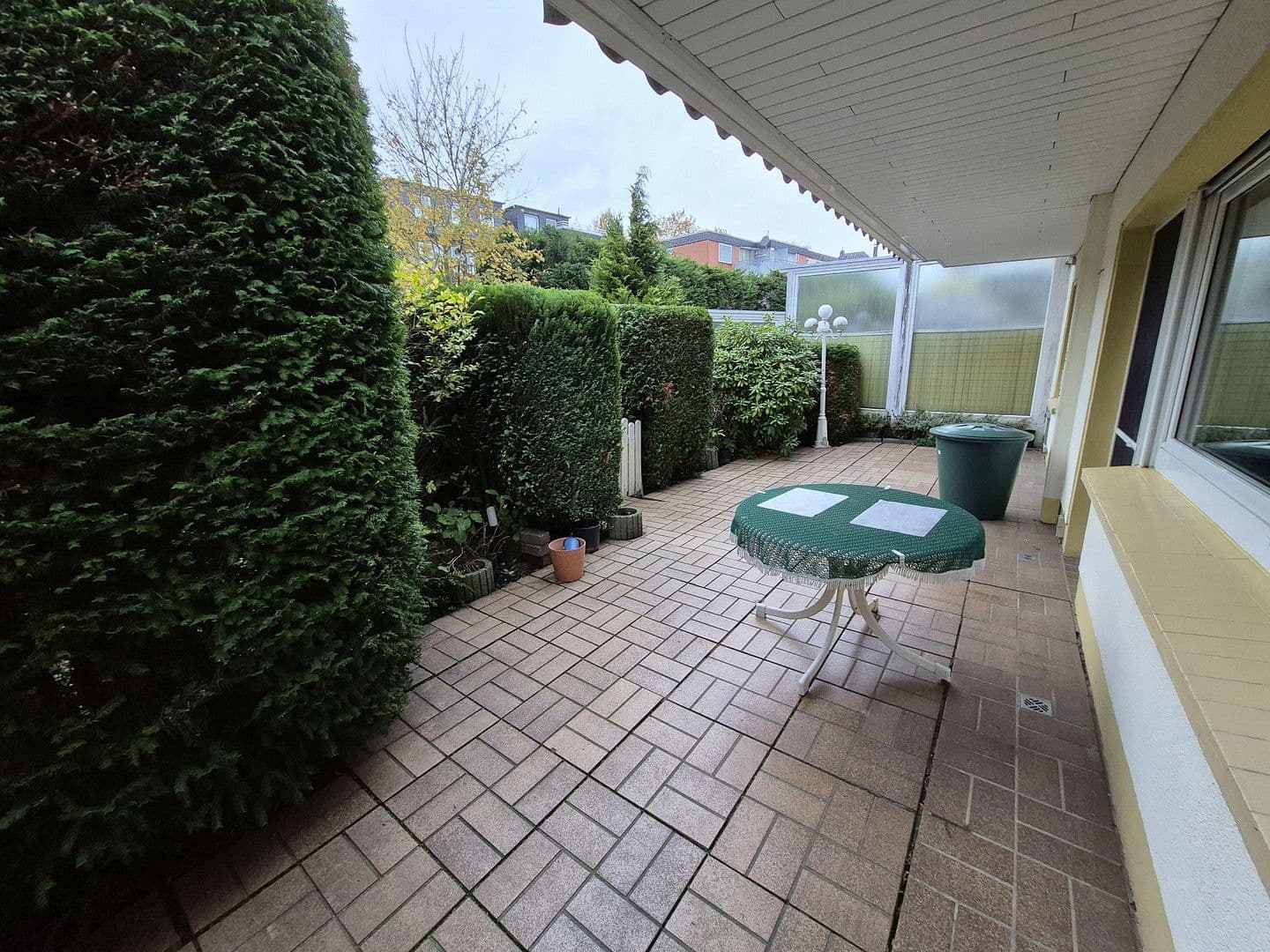 Prenájom bytu 3-izbový 96 m², Essen, Ruhr, Severné Porýnie - Westfálsko Prenájom bytu 3-izbový 96 m², Essen, Ruhr, Severné Porýnie - Westfálsko