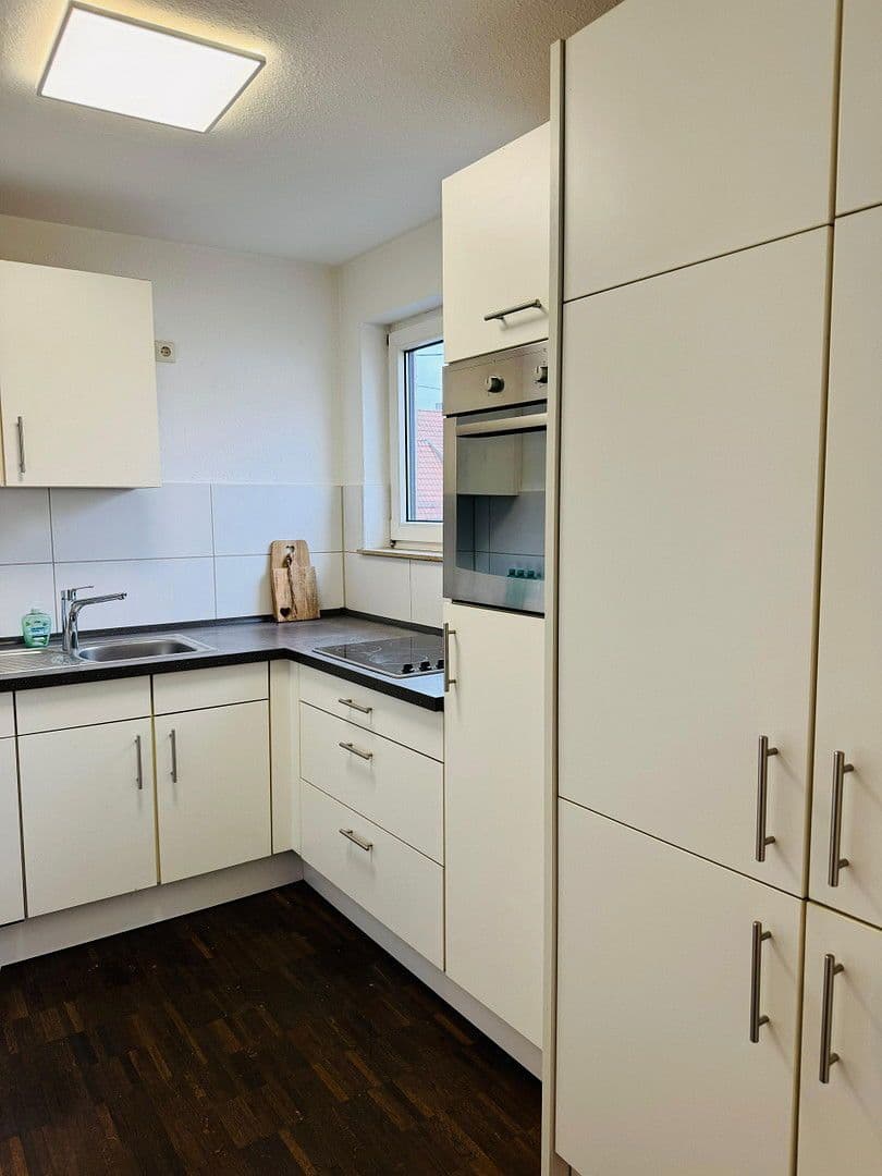 Prenájom bytu 2-izbový 51 m², Leinfelden-Echterdingen, Bádensko-Wurttembersko Prenájom bytu 2-izbový 51 m², Leinfelden-Echterdingen, Bádensko-Wurttembersko