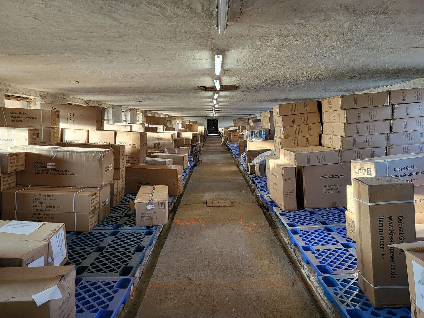 Prenájom nebytového priestoru 450 m², Kraatzerweg 3, Gransee, Brandenbursko Prenájom nebytového priestoru 450 m², Kraatzerweg 3, Gransee, Brandenbursko