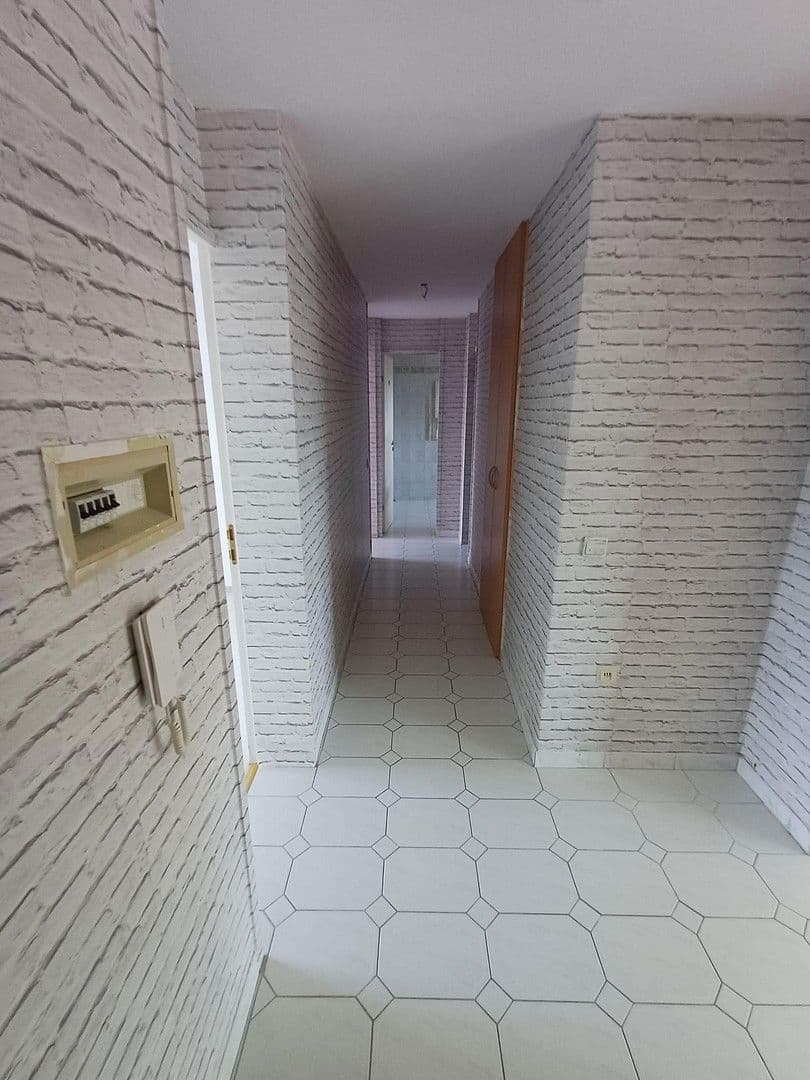 Predaj bytu 3-izbový 82 m², Schwäbisch Gmünd, Bádensko-Wurttembersko Predaj bytu 3-izbový 82 m², Schwäbisch Gmünd, Bádensko-Wurttembersko