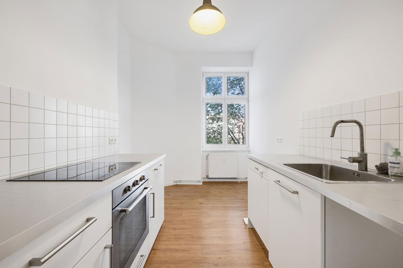 Predaj bytu 3-izbový 101 m², Berlin, Berlín Predaj bytu 3-izbový 101 m², Berlin, Berlín