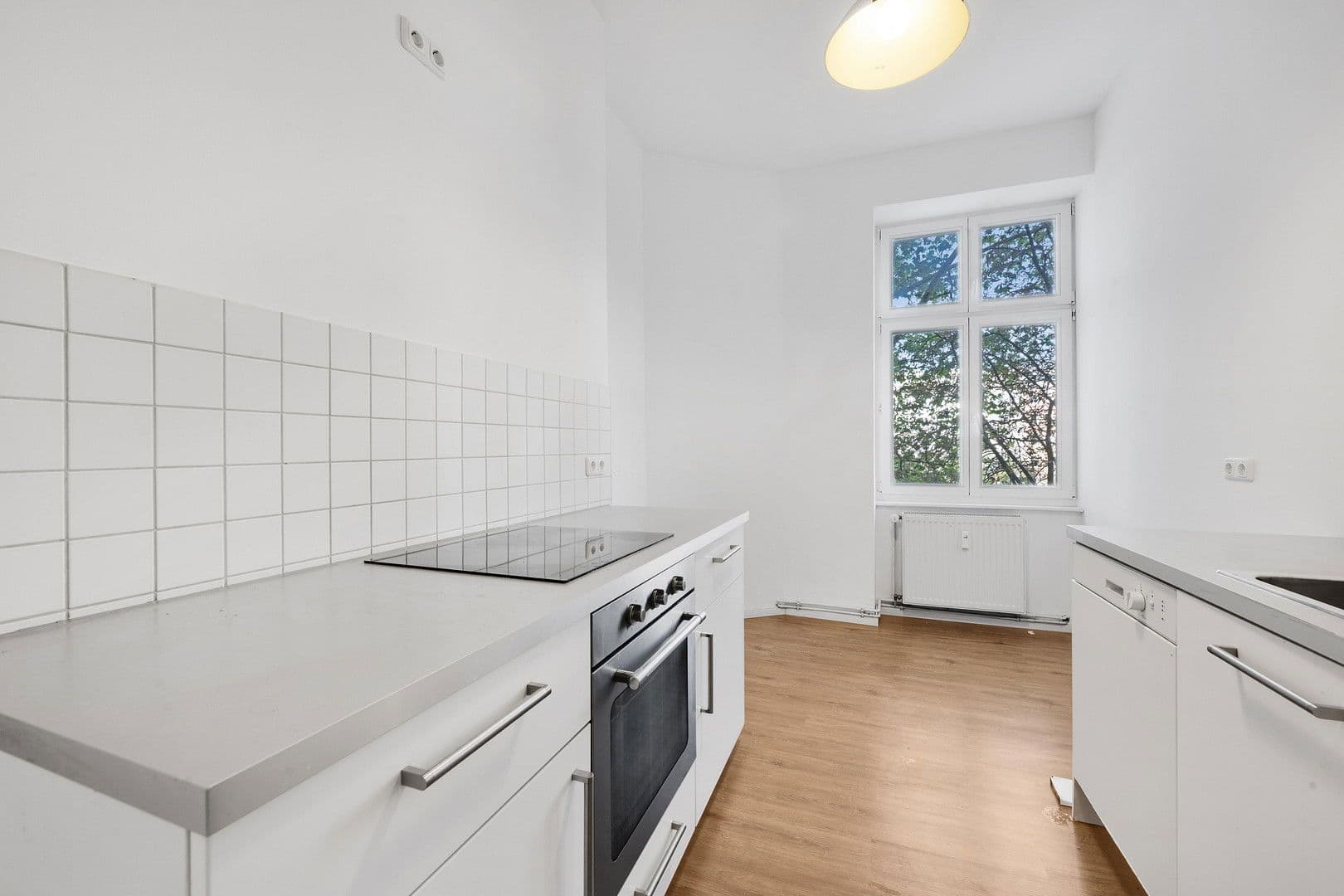 Predaj bytu 3-izbový 101 m², Berlin, Berlín Predaj bytu 3-izbový 101 m², Berlin, Berlín
