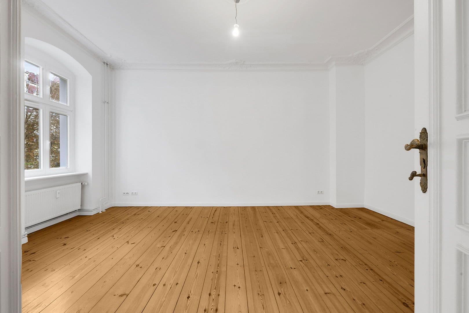 Predaj bytu 3-izbový 101 m², Berlin, Berlín Predaj bytu 3-izbový 101 m², Berlin, Berlín