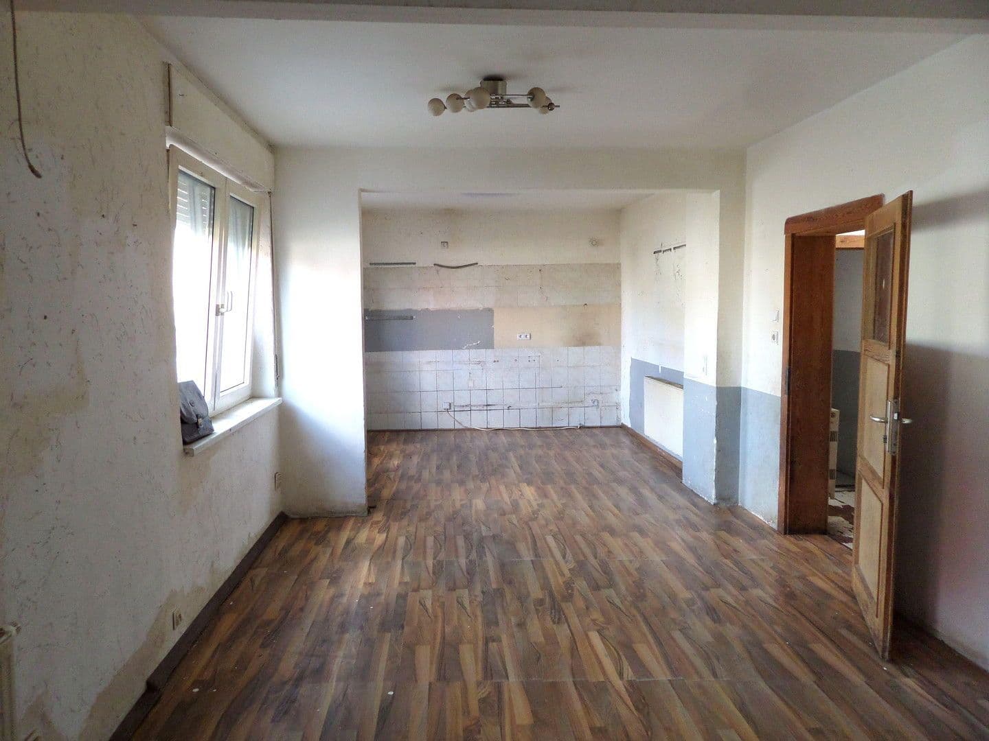 Predaj domu 157 m², pozemek 341 m², Lauchhammer, Brandenbursko Predaj domu 157 m², pozemek 341 m², Lauchhammer, Brandenbursko