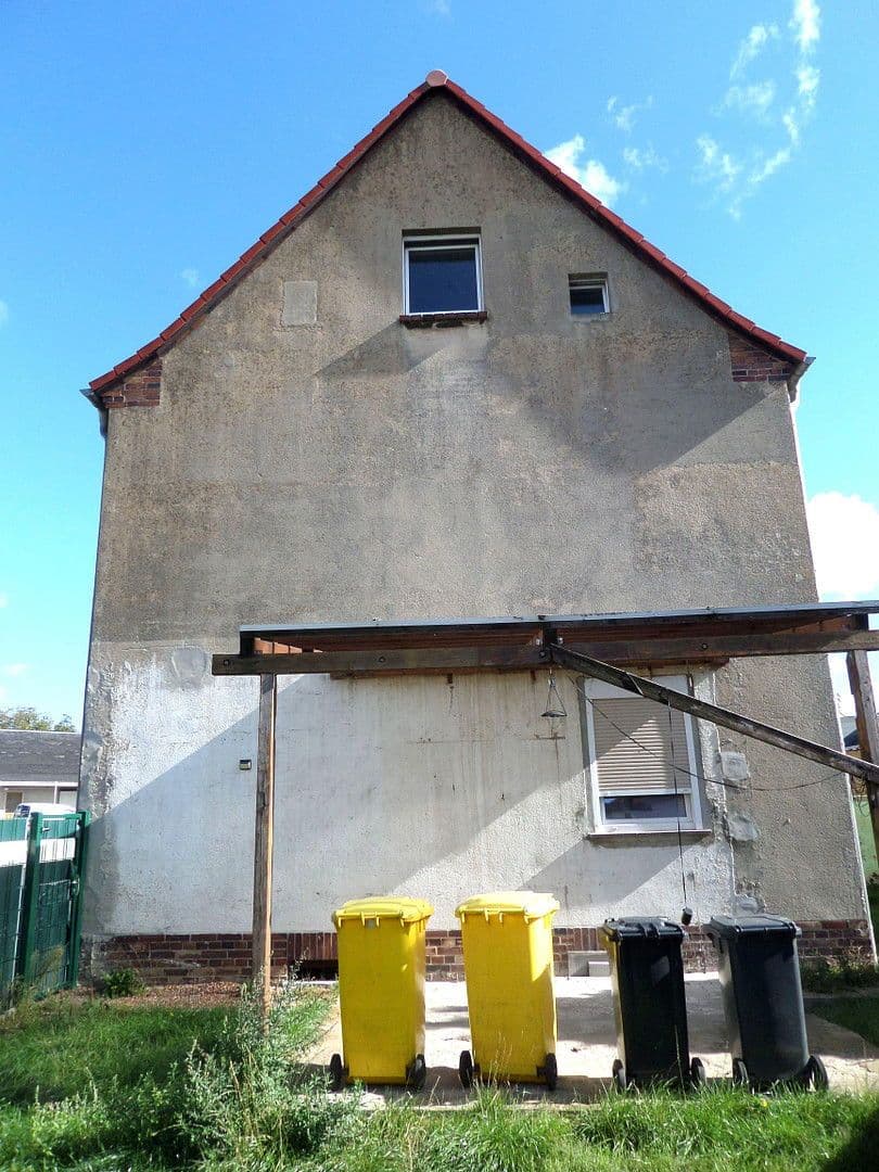 Predaj domu 157 m², pozemek 341 m², Lauchhammer, Brandenbursko Predaj domu 157 m², pozemek 341 m², Lauchhammer, Brandenbursko