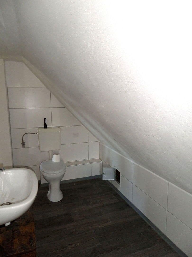 Predaj domu 157 m², pozemek 341 m², Lauchhammer, Brandenbursko Predaj domu 157 m², pozemek 341 m², Lauchhammer, Brandenbursko