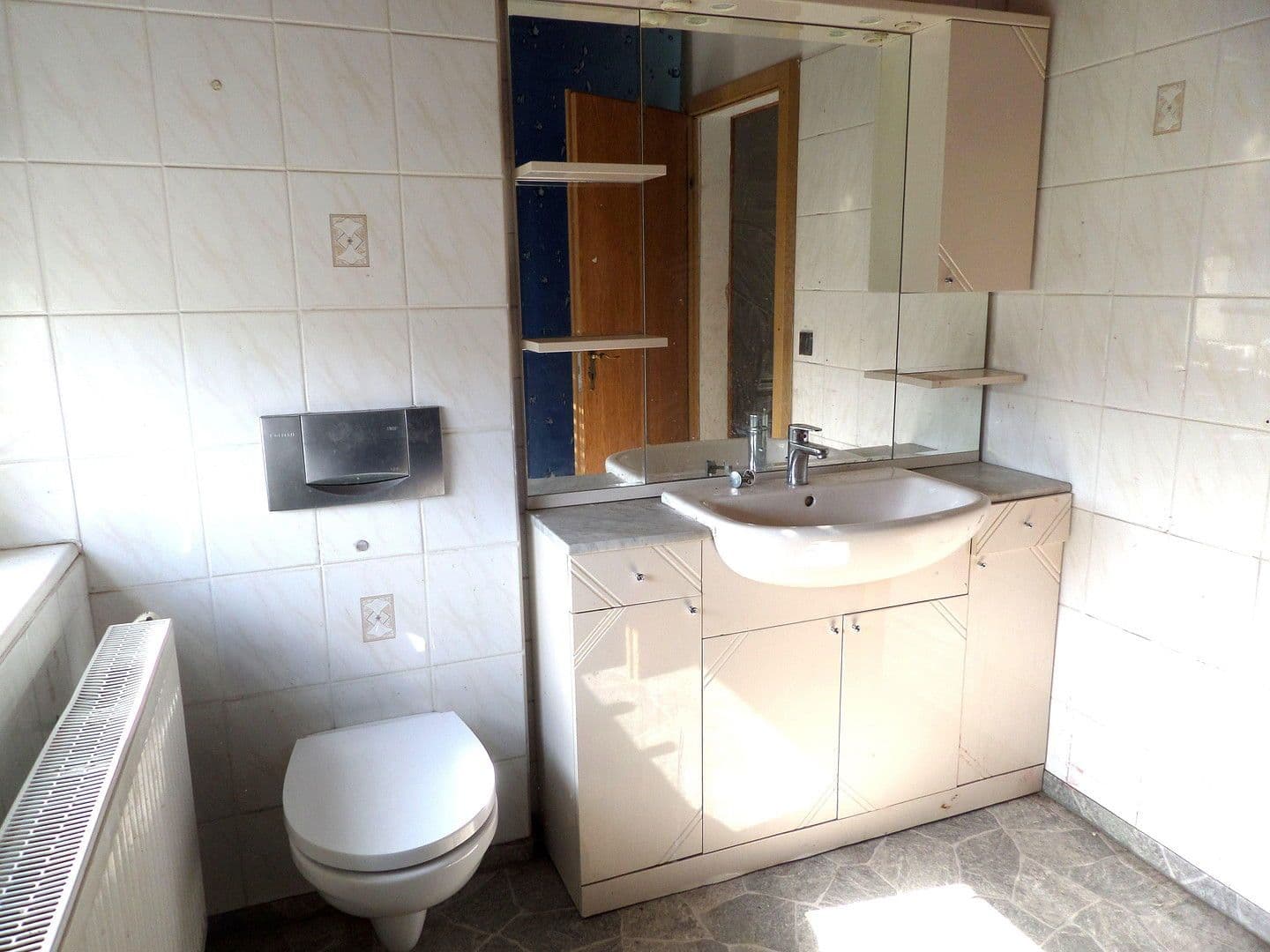 Predaj domu 157 m², pozemek 341 m², Lauchhammer, Brandenbursko Predaj domu 157 m², pozemek 341 m², Lauchhammer, Brandenbursko