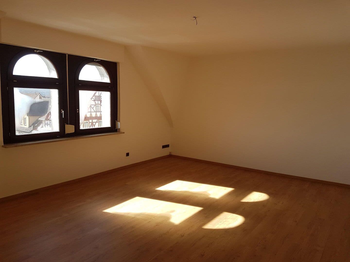 Predaj domu 490 m², pozemek 400 m², Markt 2, Bad Rodach, Bavorsko Predaj domu 490 m², pozemek 400 m², Markt 2, Bad Rodach, Bavorsko