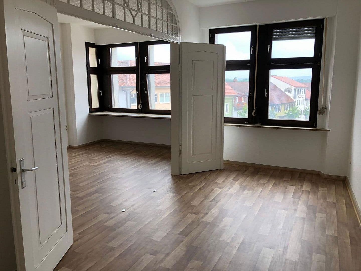 Predaj domu 490 m², pozemek 400 m², Markt 2, Bad Rodach, Bavorsko Predaj domu 490 m², pozemek 400 m², Markt 2, Bad Rodach, Bavorsko