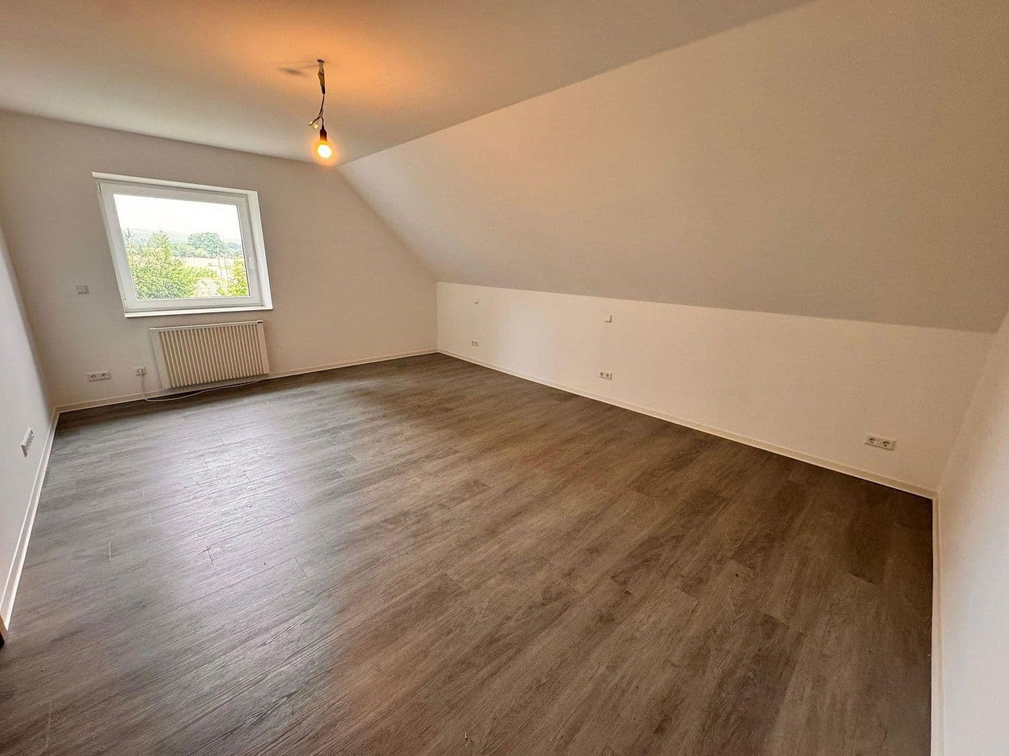 Predaj domu 125 m², pozemek 460 m², Casumer Straße, Borgholzhausen, Severné Porýnie - Westfálsko Predaj domu 125 m², pozemek 460 m², Casumer Straße, Borgholzhausen, Severné Porýnie - Westfálsko