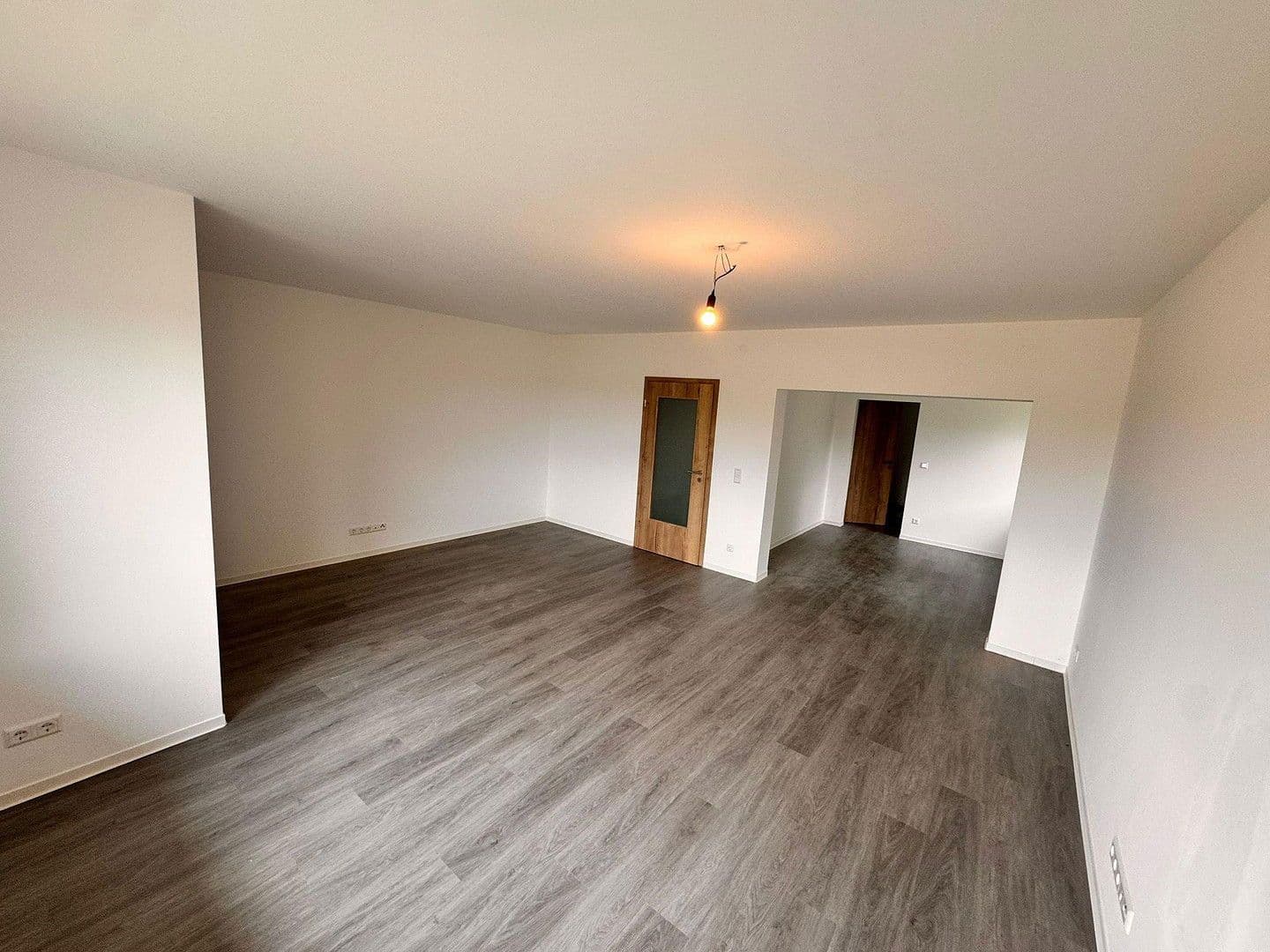 Predaj domu 125 m², pozemek 460 m², Casumer Straße, Borgholzhausen, Severné Porýnie - Westfálsko Predaj domu 125 m², pozemek 460 m², Casumer Straße, Borgholzhausen, Severné Porýnie - Westfálsko