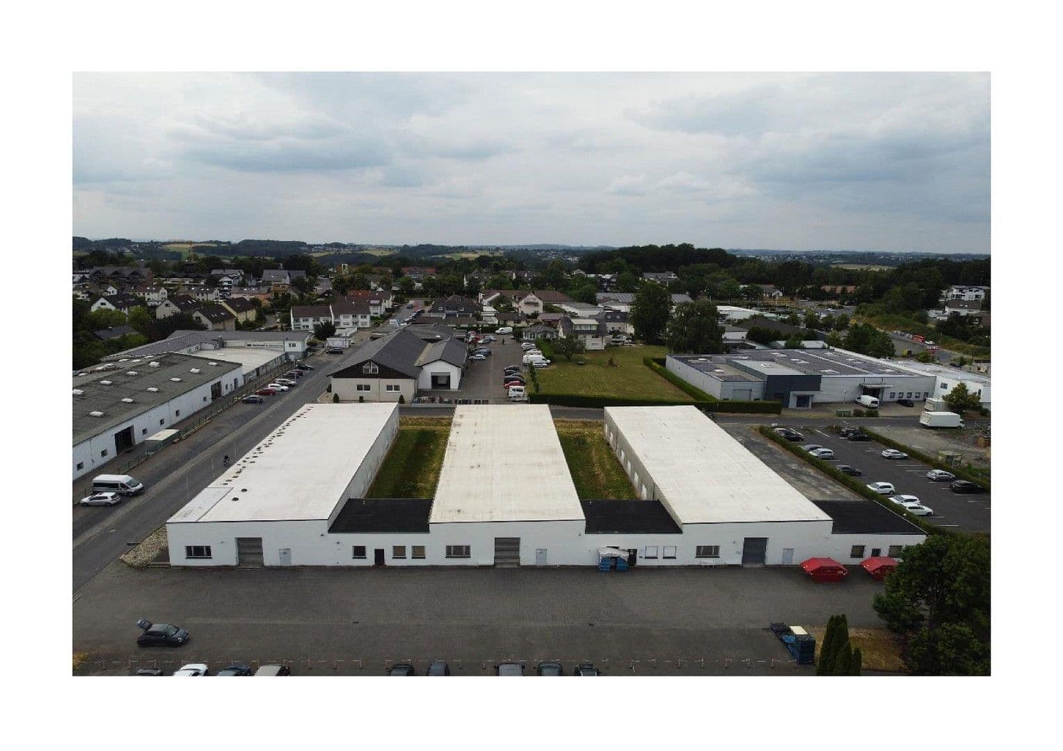 Prenájom nebytového priestoru 860 m², Neunkirchen, Severné Porýnie - Westfálsko Prenájom nebytového priestoru 860 m², Neunkirchen, Severné Porýnie - Westfálsko