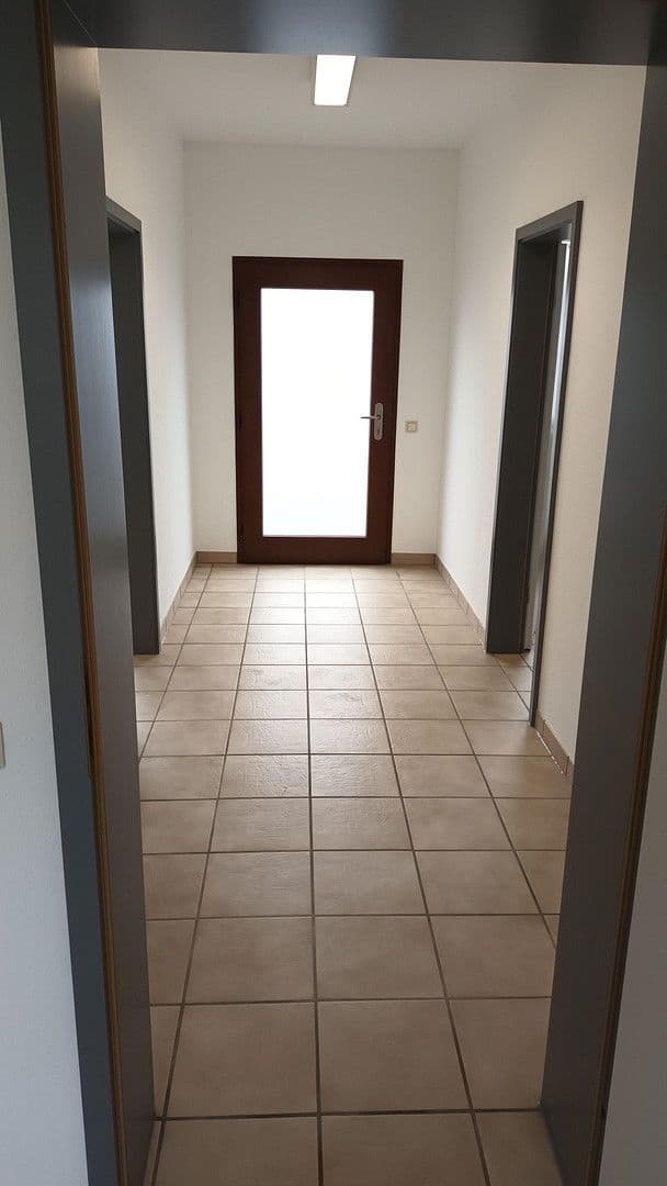 Prenájom nebytového priestoru 860 m², Neunkirchen, Severné Porýnie - Westfálsko Prenájom nebytového priestoru 860 m², Neunkirchen, Severné Porýnie - Westfálsko