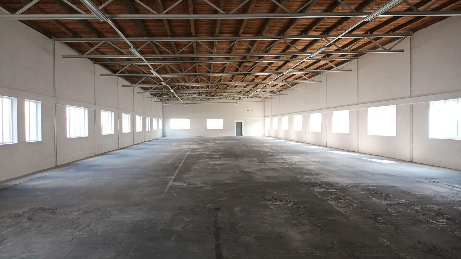 Prenájom nebytového priestoru 860 m², Neunkirchen, Severné Porýnie - Westfálsko Prenájom nebytového priestoru 860 m², Neunkirchen, Severné Porýnie - Westfálsko