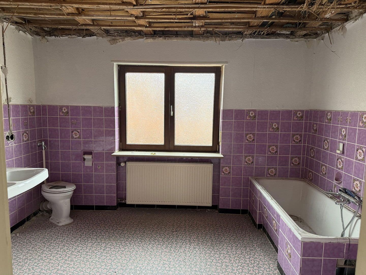 Predaj domu 165 m², pozemek 250 m², Esthal, Porýnie-Falcko Predaj domu 165 m², pozemek 250 m², Esthal, Porýnie-Falcko