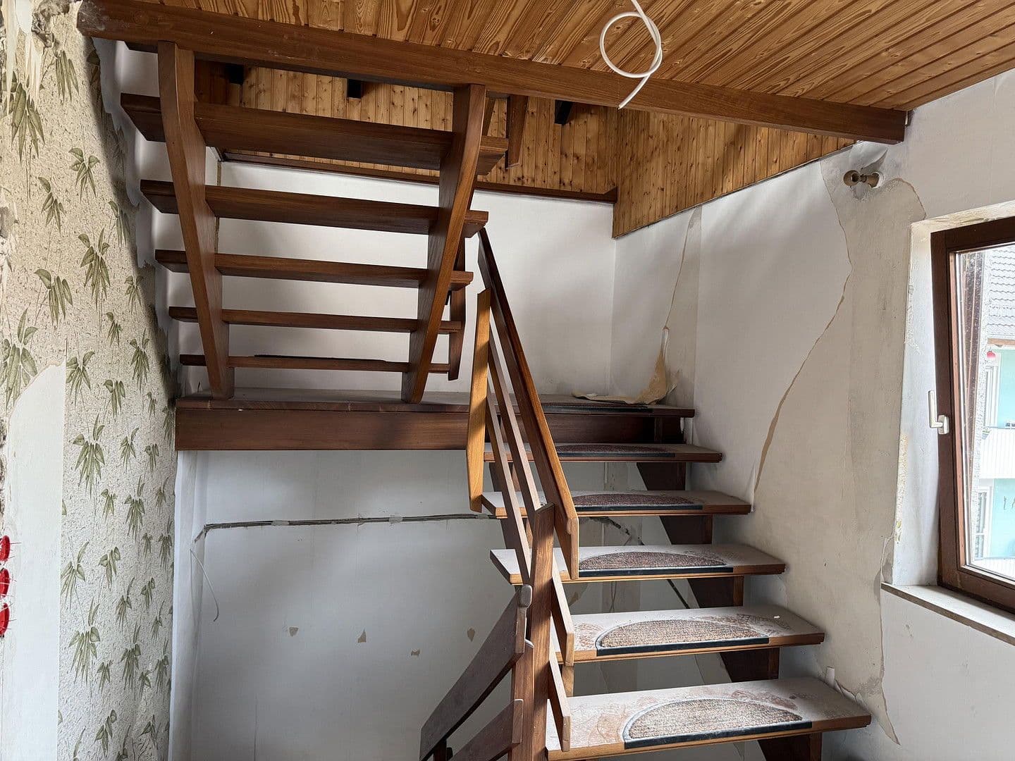 Predaj domu 165 m², pozemek 250 m², Esthal, Porýnie-Falcko Predaj domu 165 m², pozemek 250 m², Esthal, Porýnie-Falcko