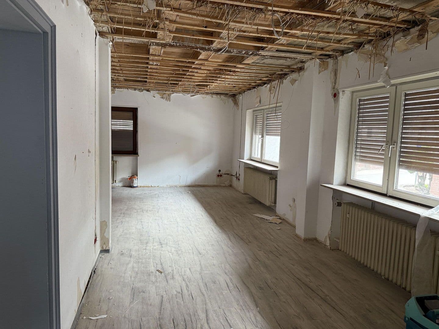 Predaj domu 165 m², pozemek 250 m², Esthal, Porýnie-Falcko Predaj domu 165 m², pozemek 250 m², Esthal, Porýnie-Falcko