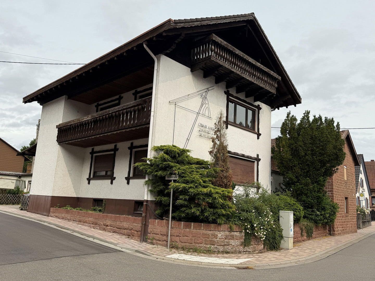 Predaj domu 165 m², pozemek 250 m², Esthal, Porýnie-Falcko Predaj domu 165 m², pozemek 250 m², Esthal, Porýnie-Falcko