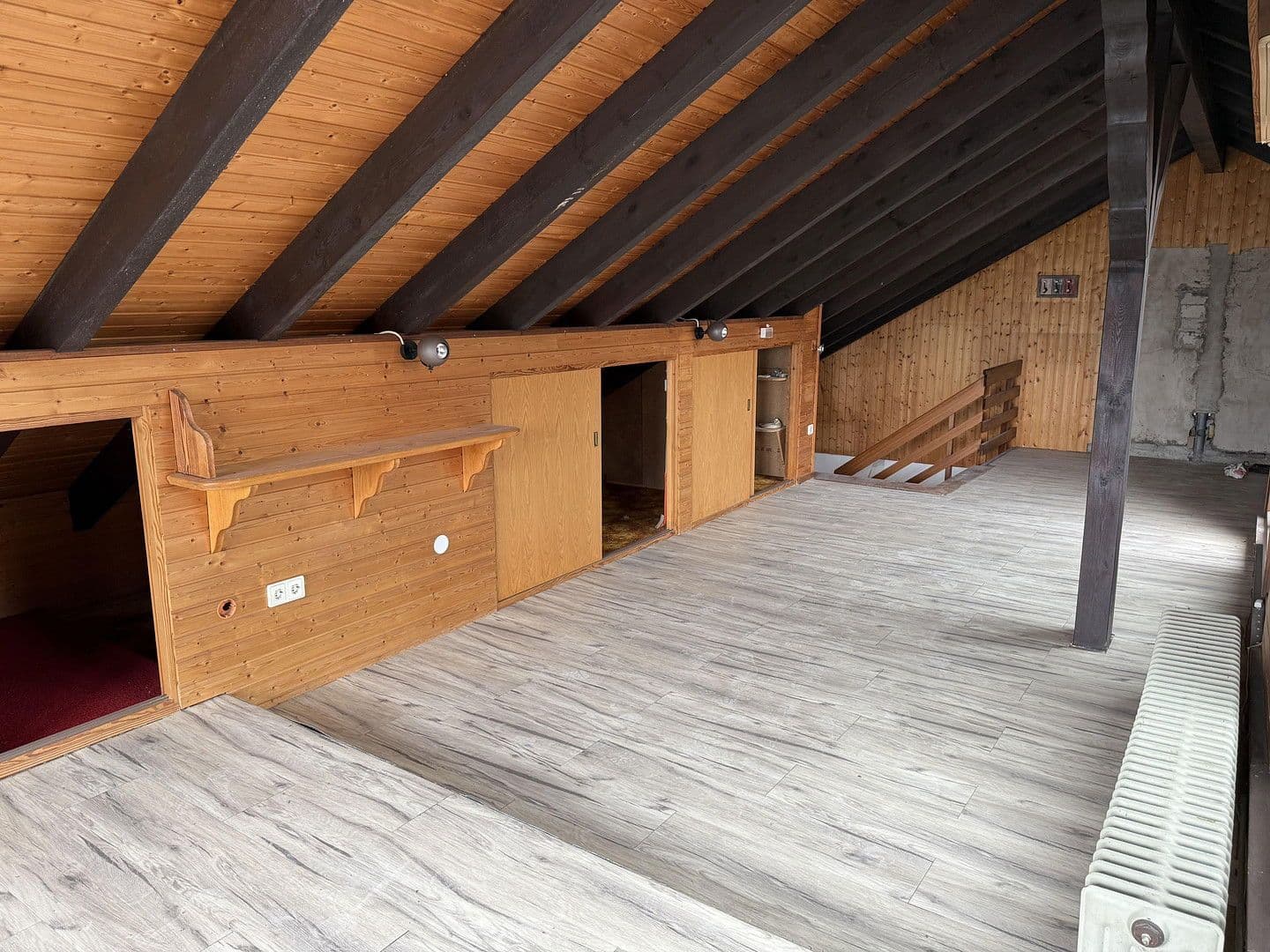 Predaj domu 165 m², pozemek 250 m², Esthal, Porýnie-Falcko Predaj domu 165 m², pozemek 250 m², Esthal, Porýnie-Falcko