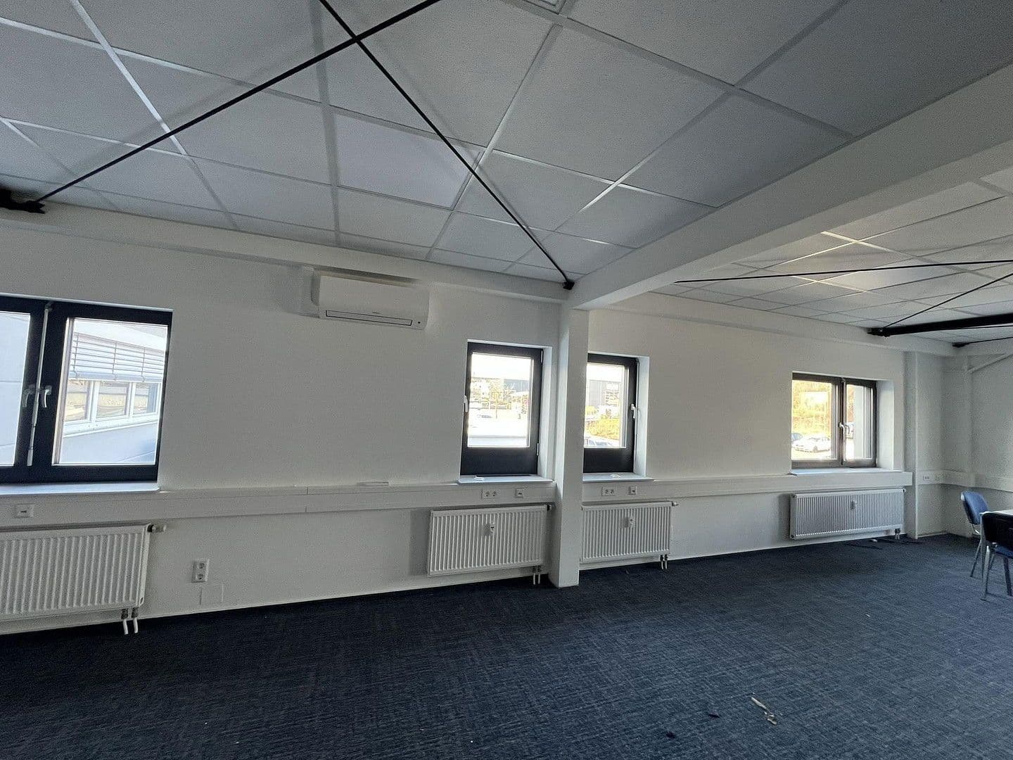 Prenájom kancelárie 95 m², Göppingen, Bádensko-Wurttembersko Prenájom kancelárie 95 m², Göppingen, Bádensko-Wurttembersko