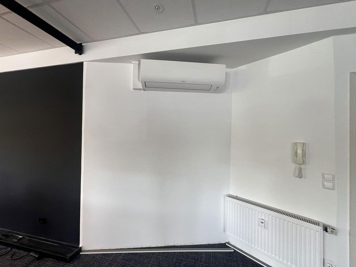 Prenájom kancelárie 95 m², Göppingen, Bádensko-Wurttembersko Prenájom kancelárie 95 m², Göppingen, Bádensko-Wurttembersko