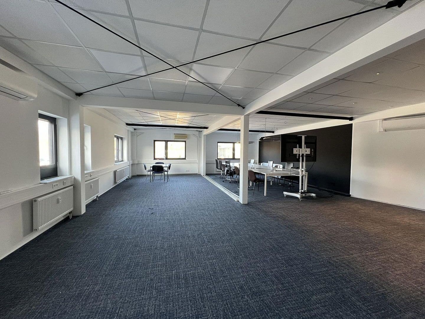 Prenájom kancelárie 95 m², Göppingen, Bádensko-Wurttembersko Prenájom kancelárie 95 m², Göppingen, Bádensko-Wurttembersko