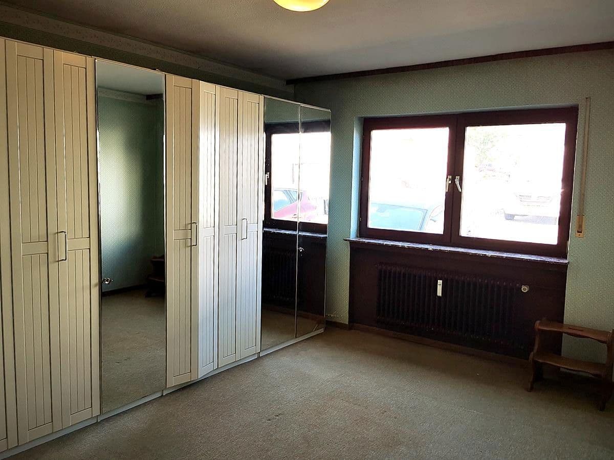 Predaj bytu 4-izbový 100 m², Gusterath, Porýnie-Falcko Predaj bytu 4-izbový 100 m², Gusterath, Porýnie-Falcko