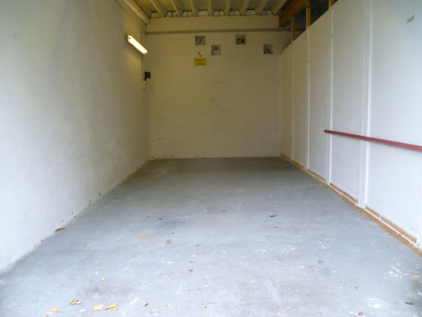 Predaj garáže 279 m², Berlin, Berlín Predaj garáže 279 m², Berlin, Berlín