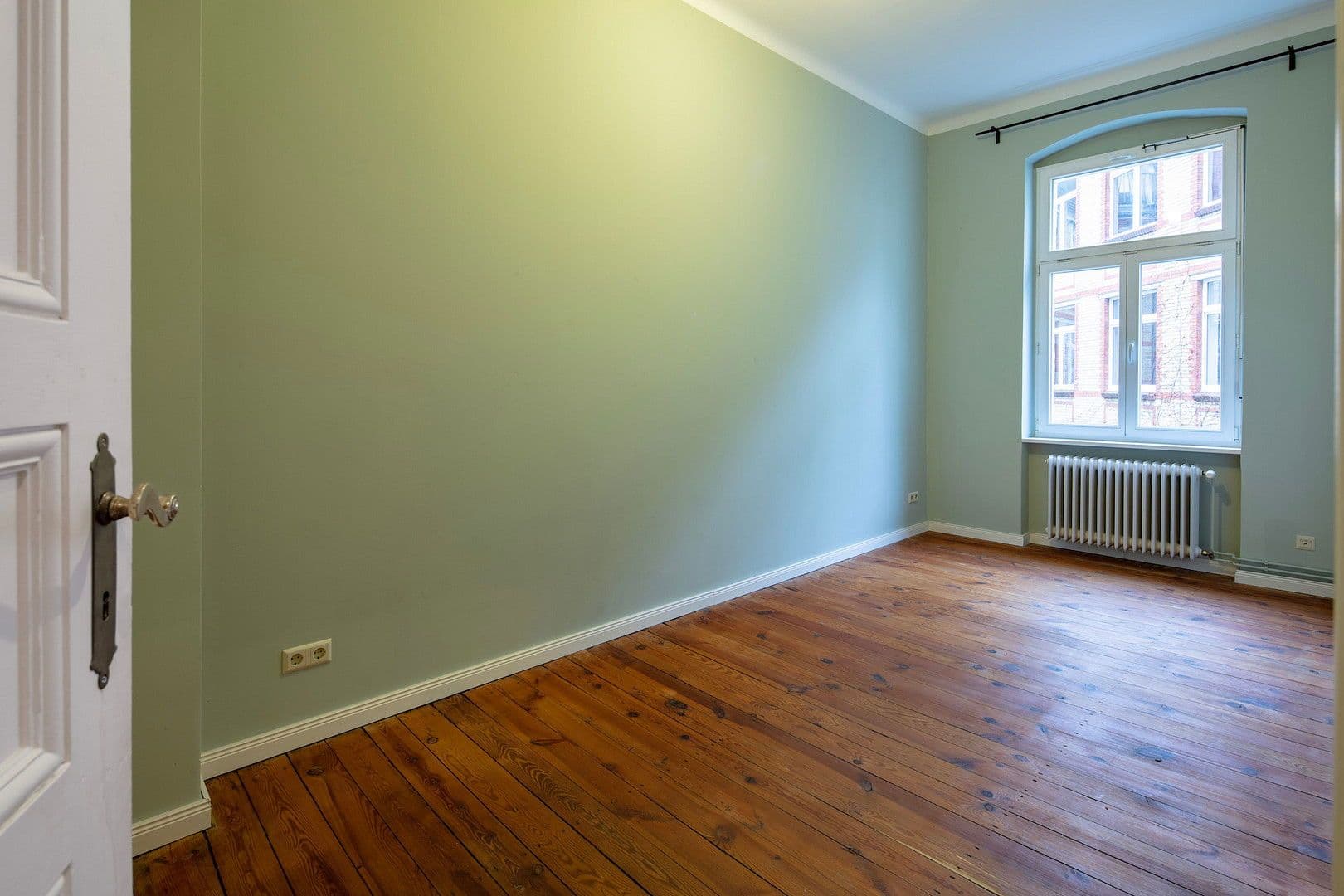 Predaj bytu 3-izbový 96 m², Berlin, Berlín Predaj bytu 3-izbový 96 m², Berlin, Berlín