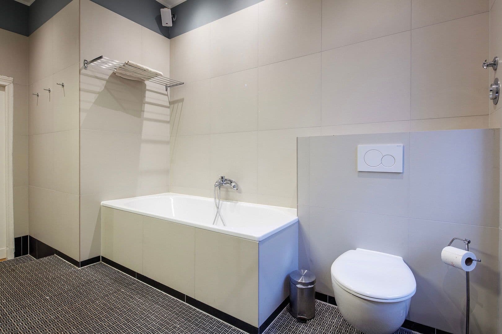 Predaj bytu 3-izbový 96 m², Berlin, Berlín Predaj bytu 3-izbový 96 m², Berlin, Berlín