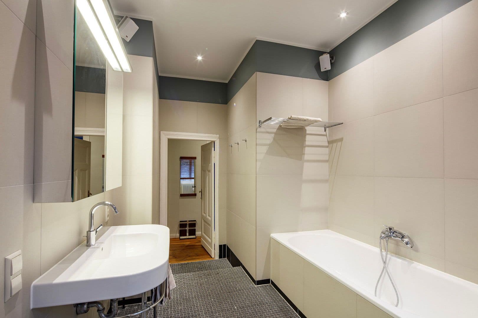 Predaj bytu 3-izbový 96 m², Berlin, Berlín Predaj bytu 3-izbový 96 m², Berlin, Berlín