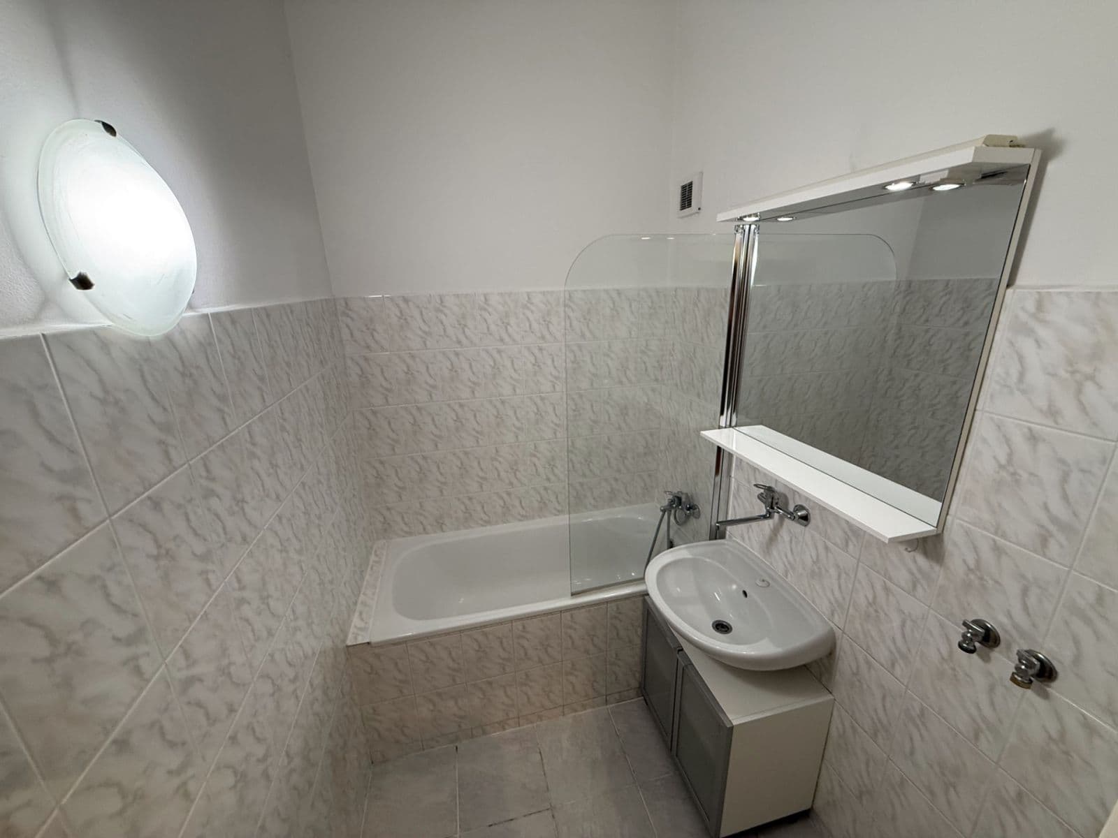 Predaj bytu 2-izbový 69 m², Sladkovského, Pardubice, Pardubický kraj Predaj bytu 2-izbový 69 m², Sladkovského, Pardubice, Pardubický kraj