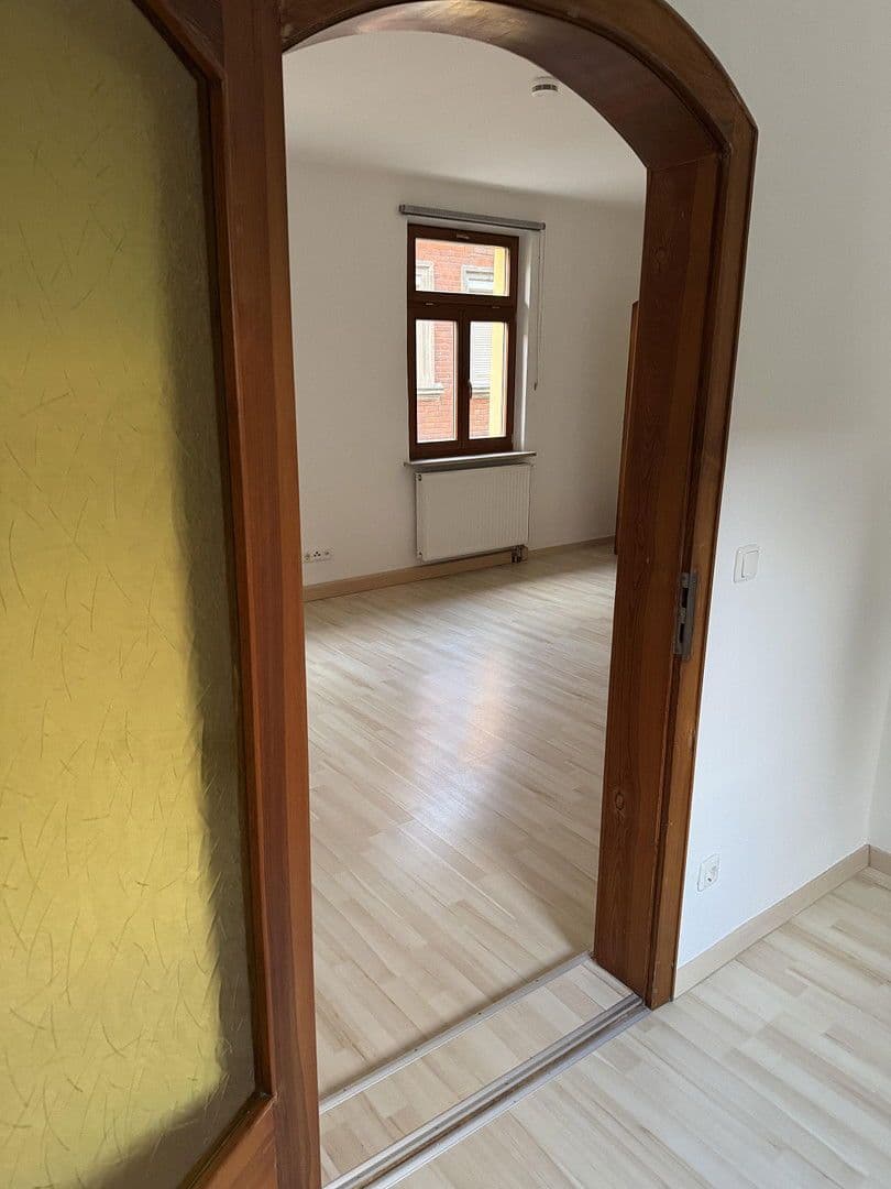 Prenájom domu 102 m², pozemek 98 m², Kuttlerstr. 15, Erlangen, Bavorsko Prenájom domu 102 m², pozemek 98 m², Kuttlerstr. 15, Erlangen, Bavorsko